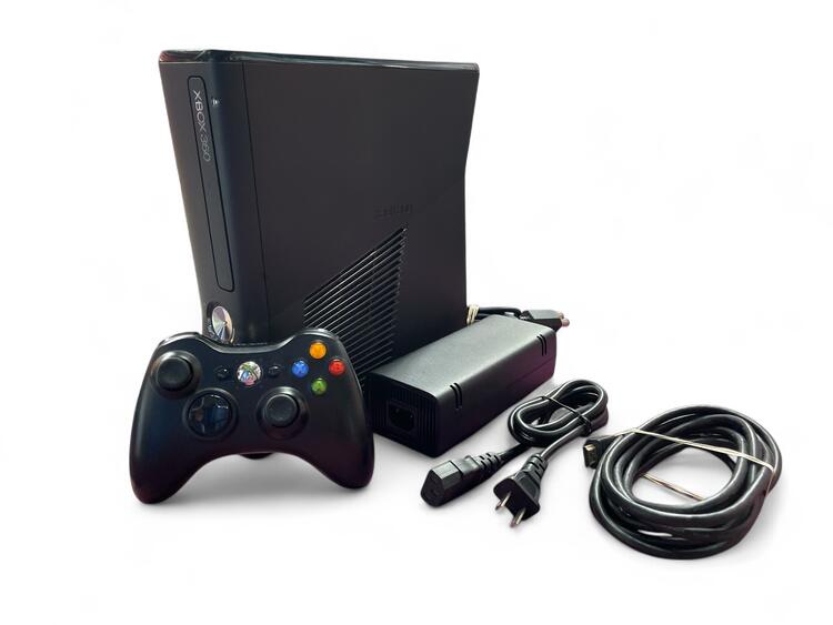 Microsoft Xbox 360 Console Model 2 SLIM - 250GB (Tested & Working) (used)