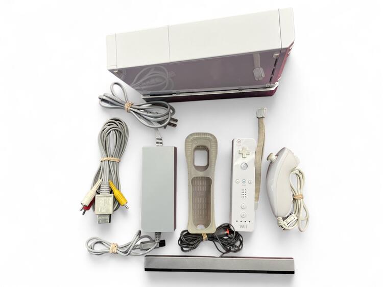 Nintendo Wii System Console (RVL-001) GameCube Compatible (Tested & Work) (used)