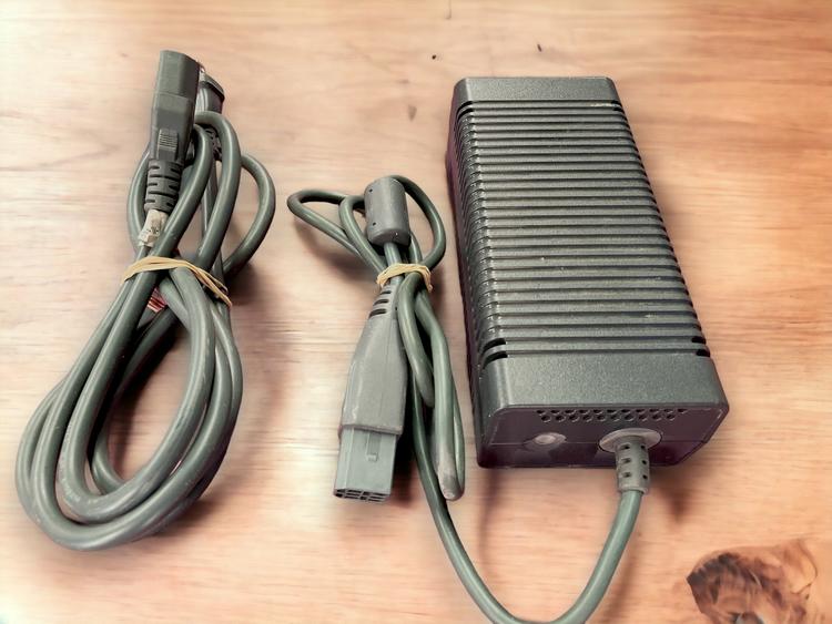 Microsoft - Official Xbox 360 150 Watts Power Supply (usagé)