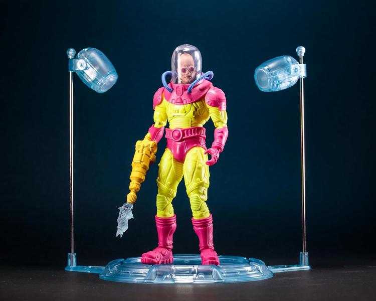 McFarlane - Gold Label collection  -  Figurine action de 17.8cm  -  DC Multiverse  -  The Ice Crimes of Mr. Zero  -  Mr. Freeze Black Light Edition (Authenticated Limited Edition - 7350 Pcs)