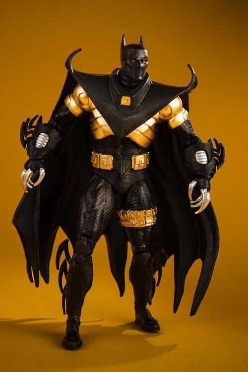 McFarlane - Gold Label Collection - 17.8cm Action Figure - DC Multiverse - Azrael Batman Knightfall - Knightmare Edition (Authenticated Limited Edition - 5700 PCS)