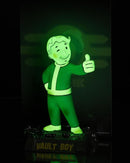 McFarlane Toys - Movie Maniacs  -  Figurine statue de 17.8cm  -  Fallout  -  Vault Boy (Glow in the Dark Edition)