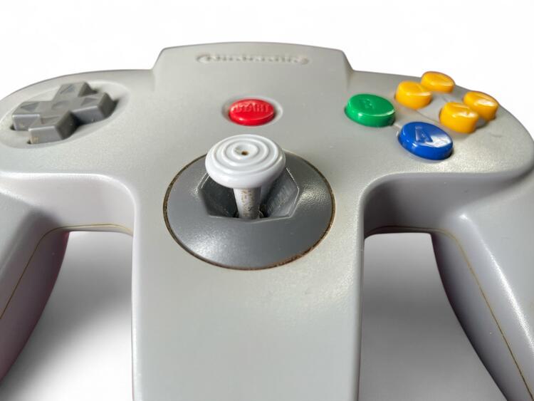 Nintendo 64 Japanese Home Console System Complete in Box With Tight Original Joystick (used)