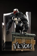McFarlane Toys - Figurine Statue de 30cm With Comic Book  -  Marvel Venom Inspired by Venom Issue
