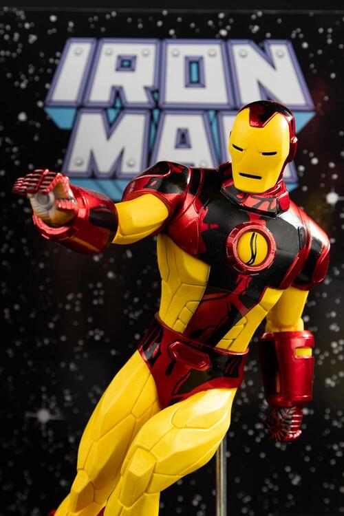 McFarlane Toys - Figurine Statue de 30cm With Comic Book  -  Marvel Iron Man Inspired by Iron Man Issue #256