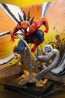 McFarlane Toys - 30cm Figurine Statue With Comic Book - Marvel Spider-Man Inspired by Marvel Tales Issue