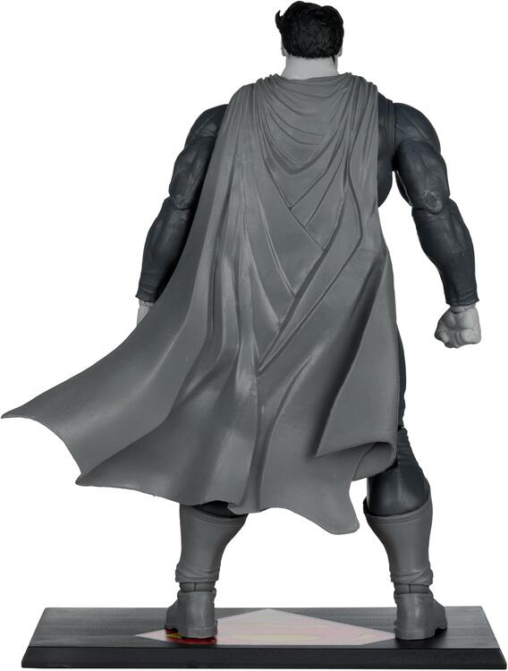 McFarlane - Gold Label Collection  -  Figurine action de 17.8cm  -  DC Multiverse  -  Superman  The Dark Knight Returns Black & White Accent Edition (Authenticated Limited Edition 5300 pcs)