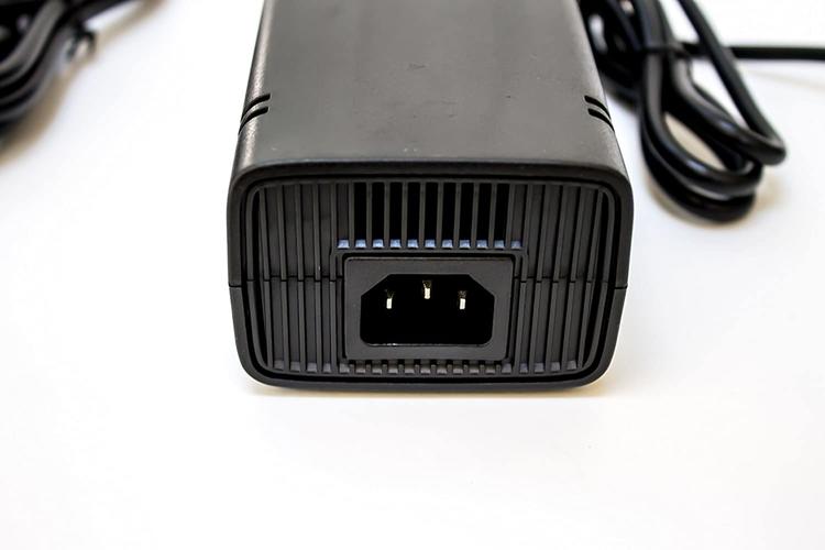 Old Skool - Bloc d'alimentation de qualité supérieure pour Xbox 360 slim modèle 2